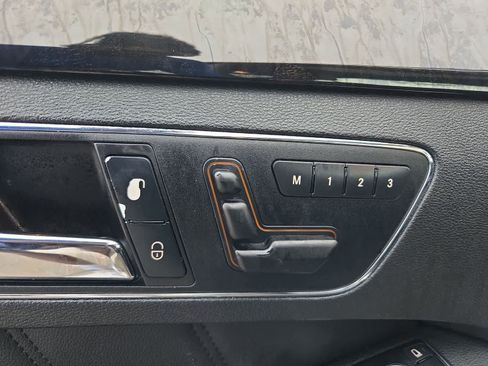 Used 2011 Mercedes-Benz E 350 Sedan image 15