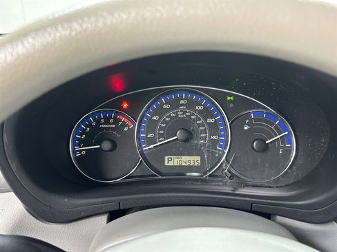 Used 2011 Subaru Forester 2.5X w/ Alloy Wheel Value Pkg image 10