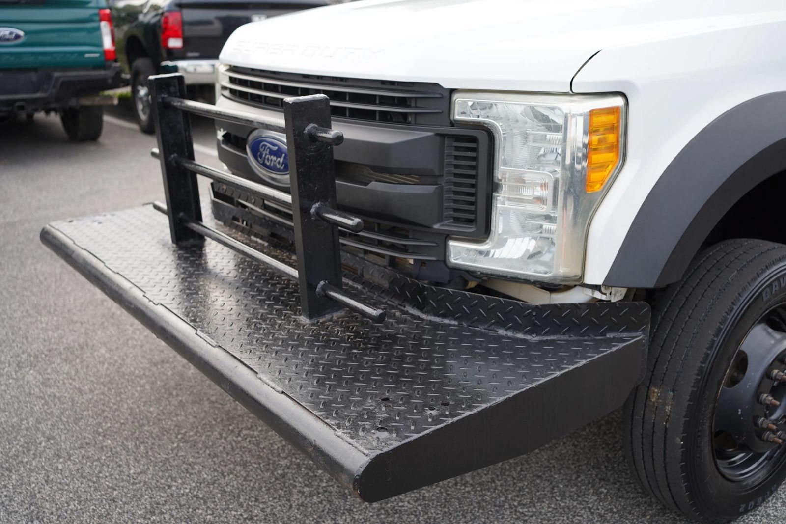 Used 2017 Ford F550 4x4 SuperCab Super Duty image 22