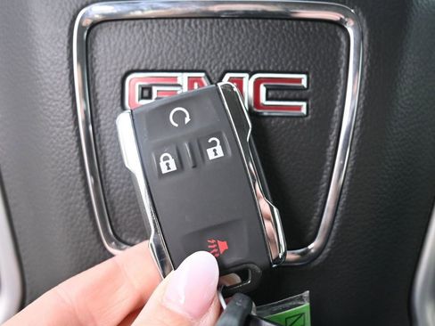 Used 2016 GMC Sierra 3500 SLT w/ Duramax Plus Package image 21