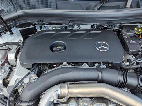 Used 2025 Mercedes-Benz GLA 250 image 16