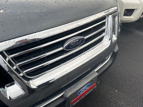 Used 2010 Ford Explorer Sport Trac XLT image 4