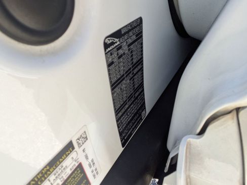 Used 2024 Jaguar F-PACE R-Dynamic S image 23