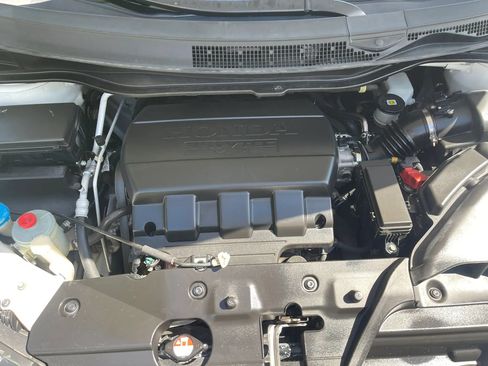 Used 2015 Honda Odyssey Touring image 21