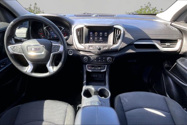 Used 2024 GMC Terrain SLE FWD image 14