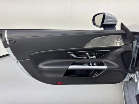 Used 2022 Mercedes-Benz SL 55 AMG 4MATIC image 45