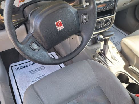 Used 2003 Saturn L-Series L200 image 11
