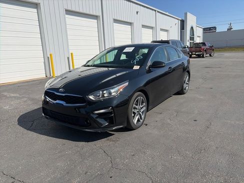 Used 2021 Kia Forte EX image 3