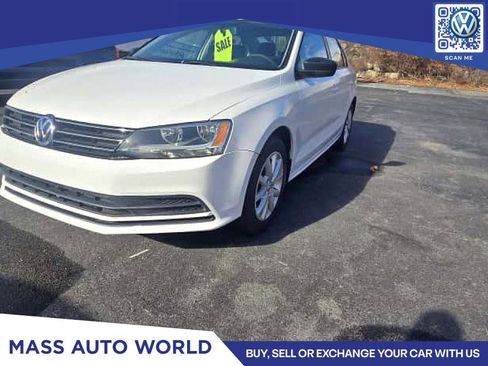 Used 2015 Volkswagen Jetta SE image 4