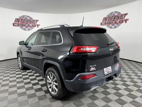 Used 2018 Jeep Cherokee Limited w/ Trailer Tow Group AWD/4WD image 5