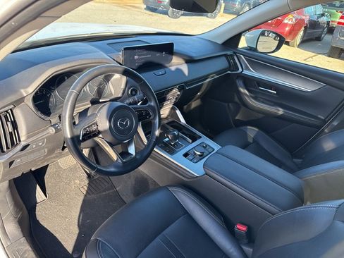 Certified 2024 MAZDA CX-90 3.3 Turbo w/ Preferred Package image 4