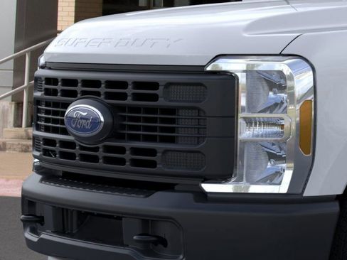 New 2025 Ford F250 XL w/ Camper Package image 26