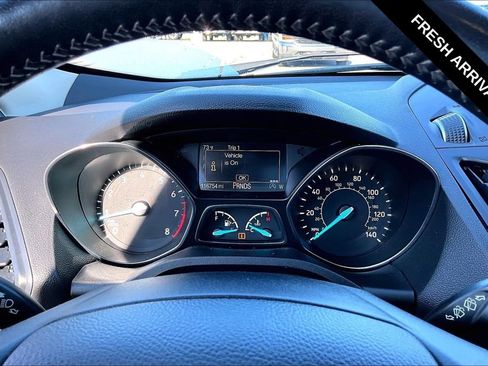 Used 2019 Ford Escape SE FWD image 15