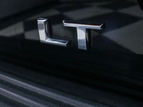 Used 2022 Chevrolet Tahoe LT w/ Luxury Package RWD image 32