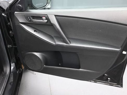 Used 2010 MAZDA MAZDA3 i Touring FWD image 17