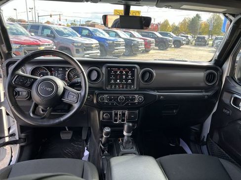 Used 2022 Jeep Gladiator Willys image 21