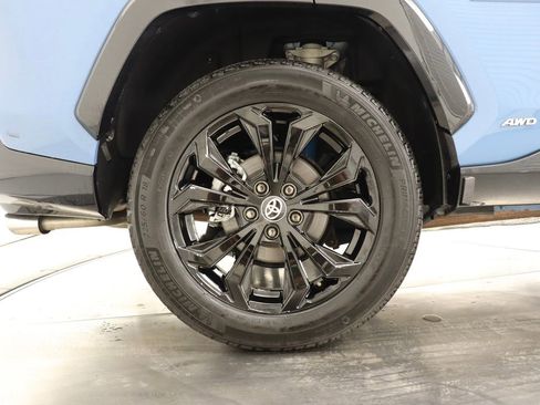 Used 2022 Toyota RAV4 SE w/ Convenience Package image 39