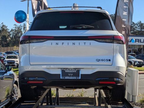 New 2026 INFINITI QX60 Sport image 6