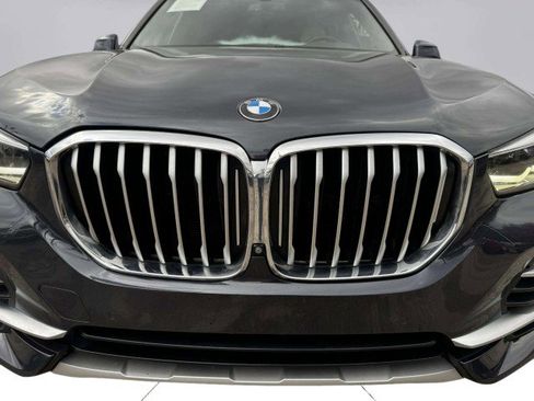 Used 2021 BMW X5 xDrive40i w/ Premium Package image 12