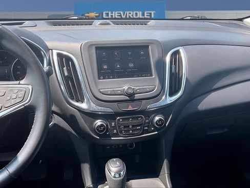 Used 2021 Chevrolet Equinox LT w/ Driver Convenience Package FWD image 9