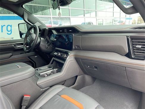 Used 2024 GMC Sierra 2500 AT4 w/ AT4 Preferred Package image 29