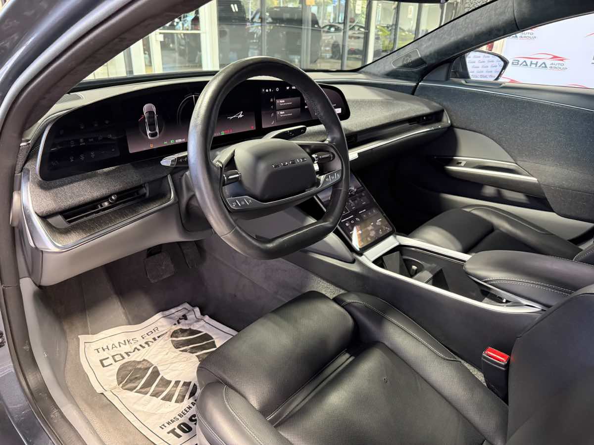 Used 2024 Lucid Air Touring AWD/4WD image 32