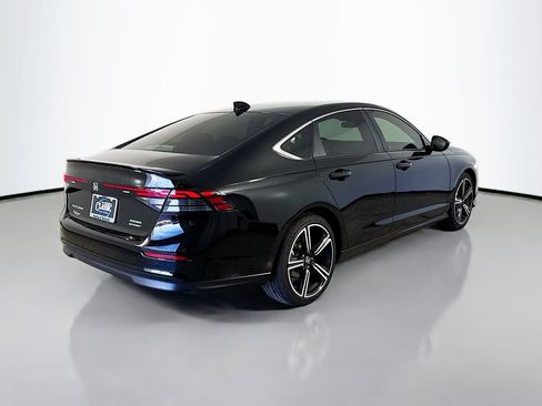 Used 2025 Honda Accord Sport image 7