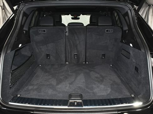 Used 2024 Porsche Cayenne AWD/4WD image 60