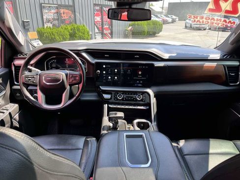 Used 2022 GMC Sierra 1500 Denali AWD/4WD image 7