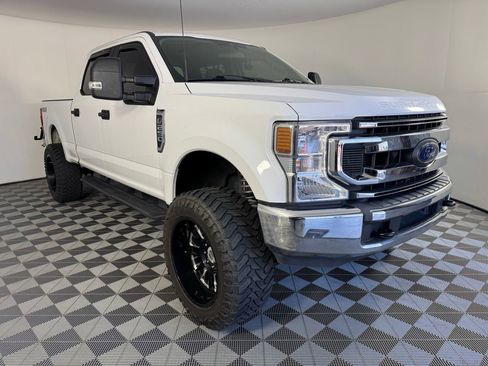 Used 2021 Ford F250 XLT AWD/4WD image 5