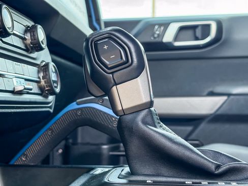 Used 2021 Ford Bronco Black Diamond image 21