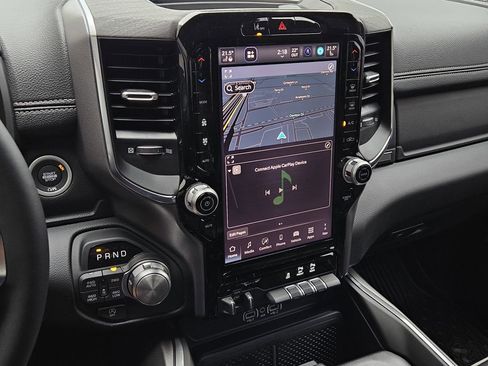New 2026 RAM 1500 Laramie AWD/4WD image 17