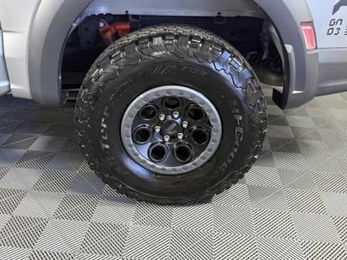 Certified 2022 Ford F150 Raptor w/ Convenience Package AWD/4WD image 28