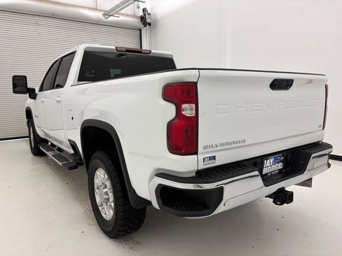 Used 2025 Chevrolet Silverado 2500 LT AWD/4WD image 18