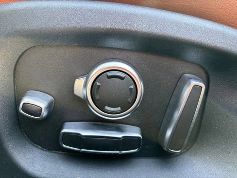 Used 2018 Jaguar XE Portfolio RWD image 25
