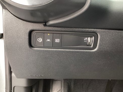 Used 2026 Chevrolet Equinox EV LT w/ Comfort Package FWD image 27
