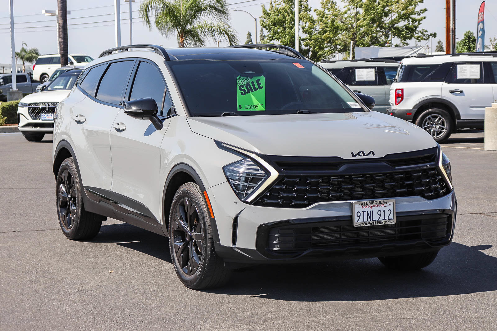 Used 2025 Kia Sportage X-Line w/ Premium Package AWD/4WD image 3