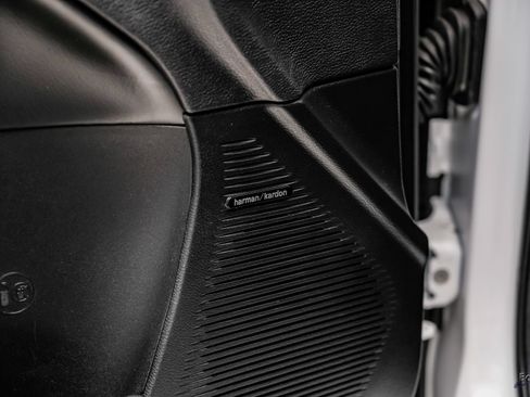 Used 2018 Dodge Challenger SRT Hellcat RWD image 97