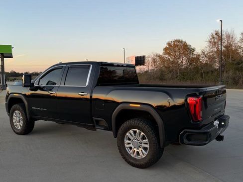 Used 2020 GMC Sierra 2500 Denali w/ Denali Ultimate Package image 3