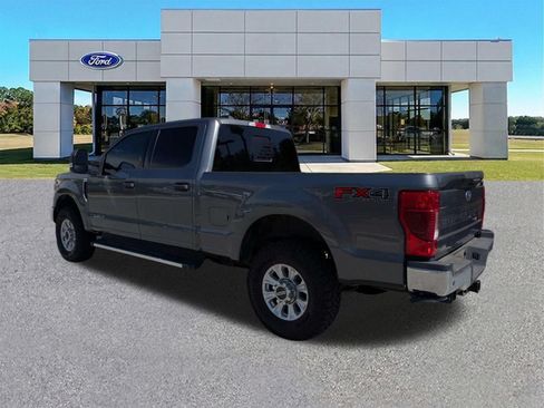 Certified 2022 Ford F250 XLT w/ XLT Value Package AWD/4WD image 3