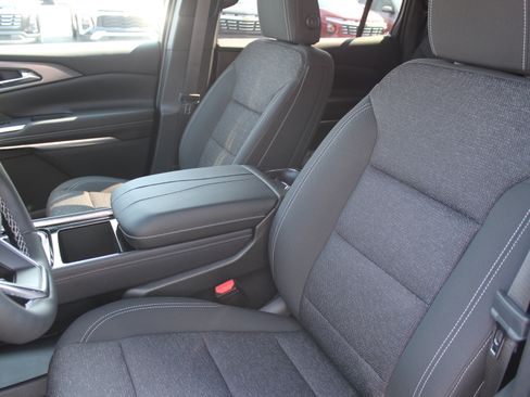 New 2027 Chevrolet Traverse LT w/ Enhanced Driving Package FWD image 10