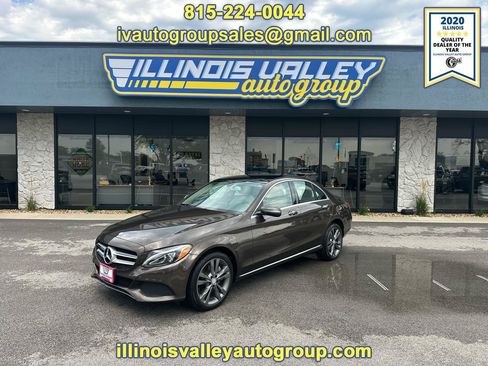 Used 2017 Mercedes-Benz C 300 4MATIC Sedan image 1