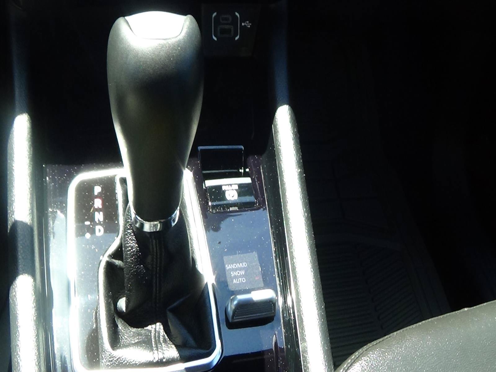 Certified 2025 Jeep Compass Limited AWD/4WD image 30