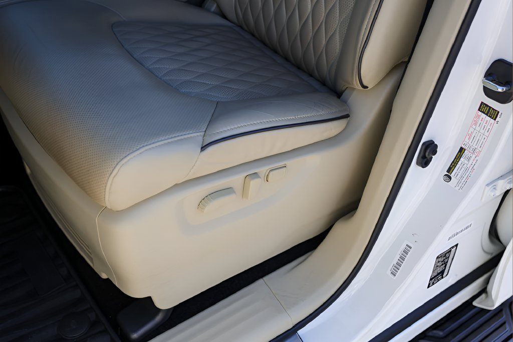 Used 2022 INFINITI QX80 Sensory w/ Cargo Package RWD image 8