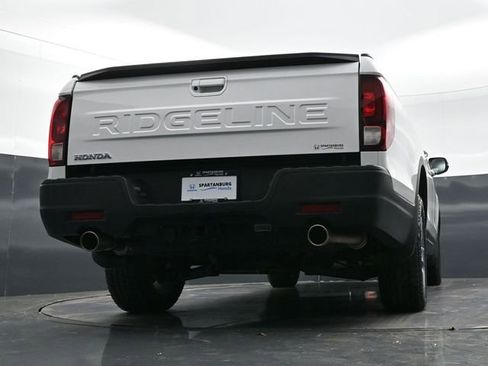 Certified 2025 Honda Ridgeline RTL image 36