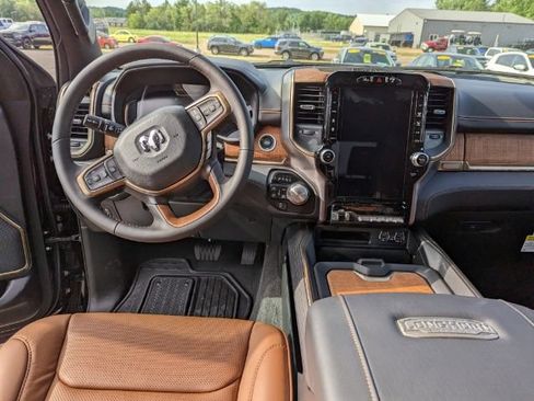 Used 2023 RAM 1500 Limited AWD/4WD image 9