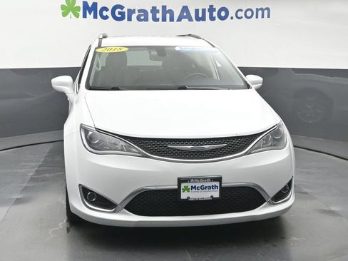 Used 2018 Chrysler Pacifica Touring-L Plus w/ Tire & Wheel Group FWD image 6