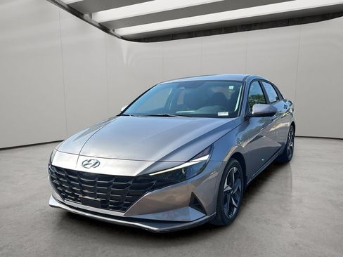 Certified 2023 Hyundai Elantra SEL w/ Convenience Package FWD image 1