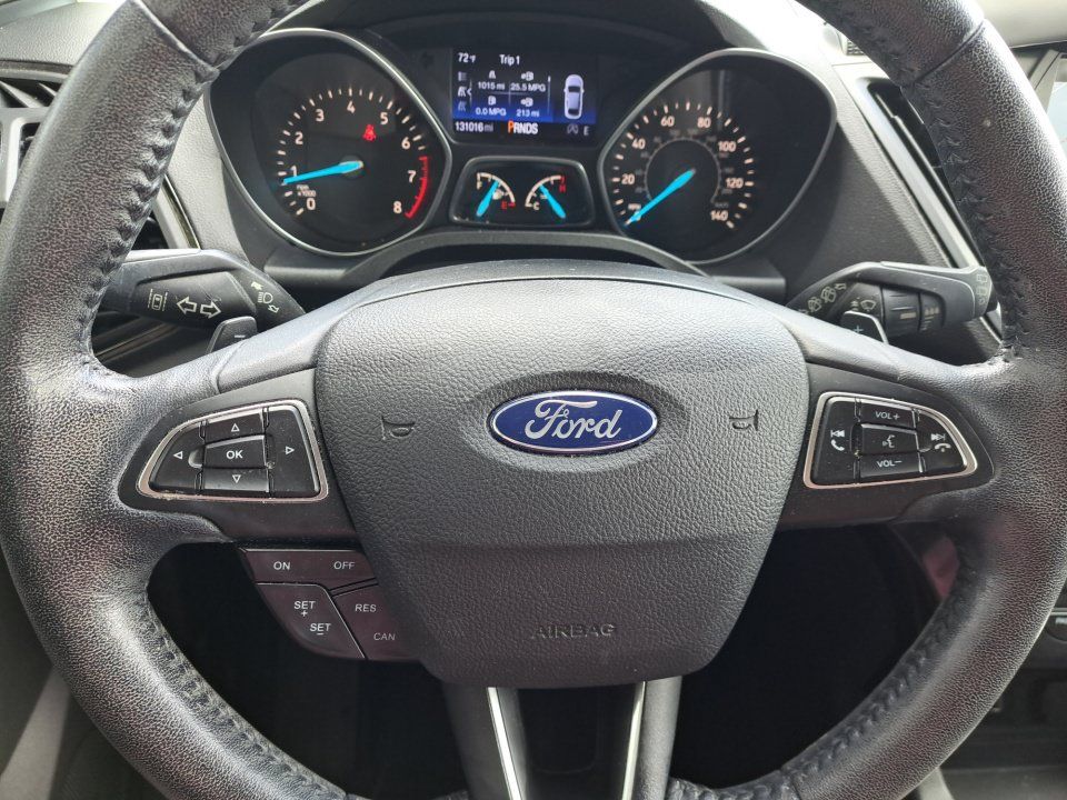 Used 2017 Ford Escape Titanium w/ Equipment Group 301A AWD/4WD image 26