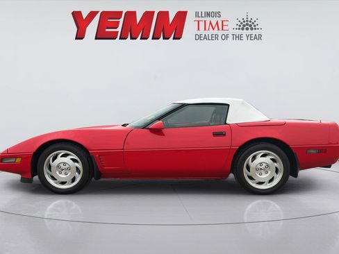 Used 1996 Chevrolet Corvette Convertible RWD image 12